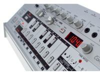 <b>Roland TB-03 BASS LINE Caixa Ritmos 96-Patterns Recriação Roland TB-303 BOUTIQUE</b> <b>Roland TB-03 BASS LINE Caixa Ritmos 96-Patterns Recriação Roland TB-303 BOUTIQUE</b>